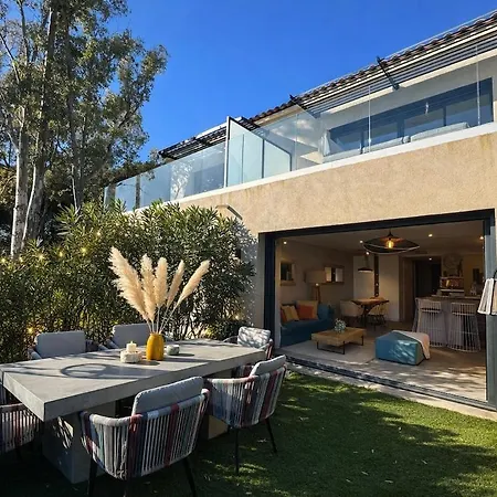 Indigo - Sea View, Pool And 50 M Away Vila *