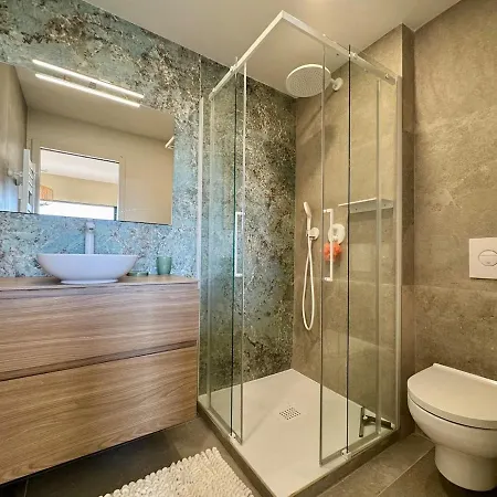 Vila Indigo - Sea View, Pool And 50 M Away *